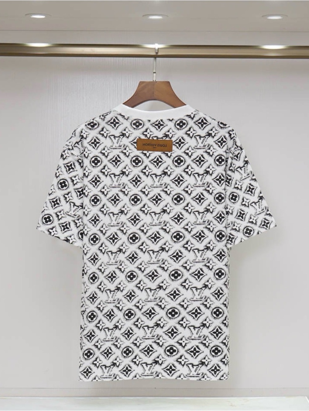 Louis Vuitton White & Black All-Over Monogram Short Sleeve Tee XXL - Picture 2 of 6